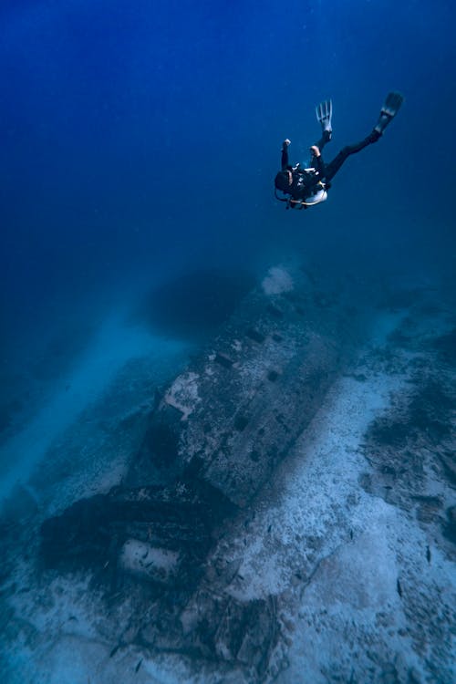 Foto d'estoc gratuïta de aventura, bussejador, exploració