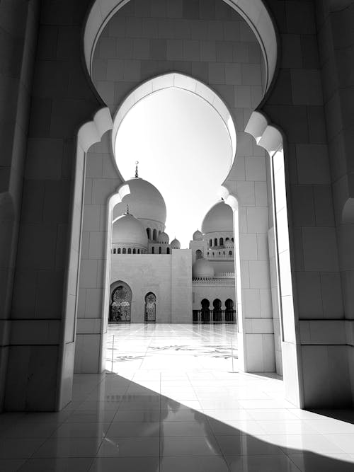 Black and White Photo of a Mosque 
