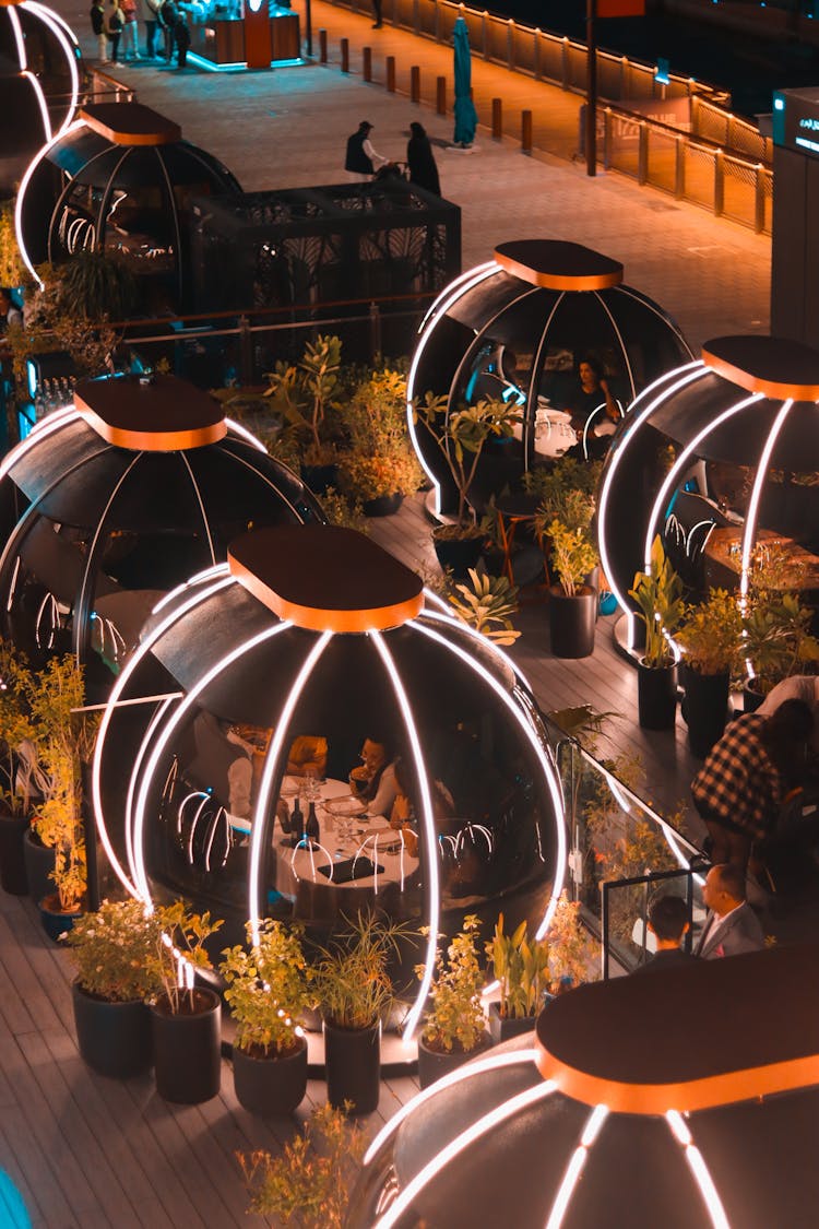 The Glass Pods Restaurant In Dubai