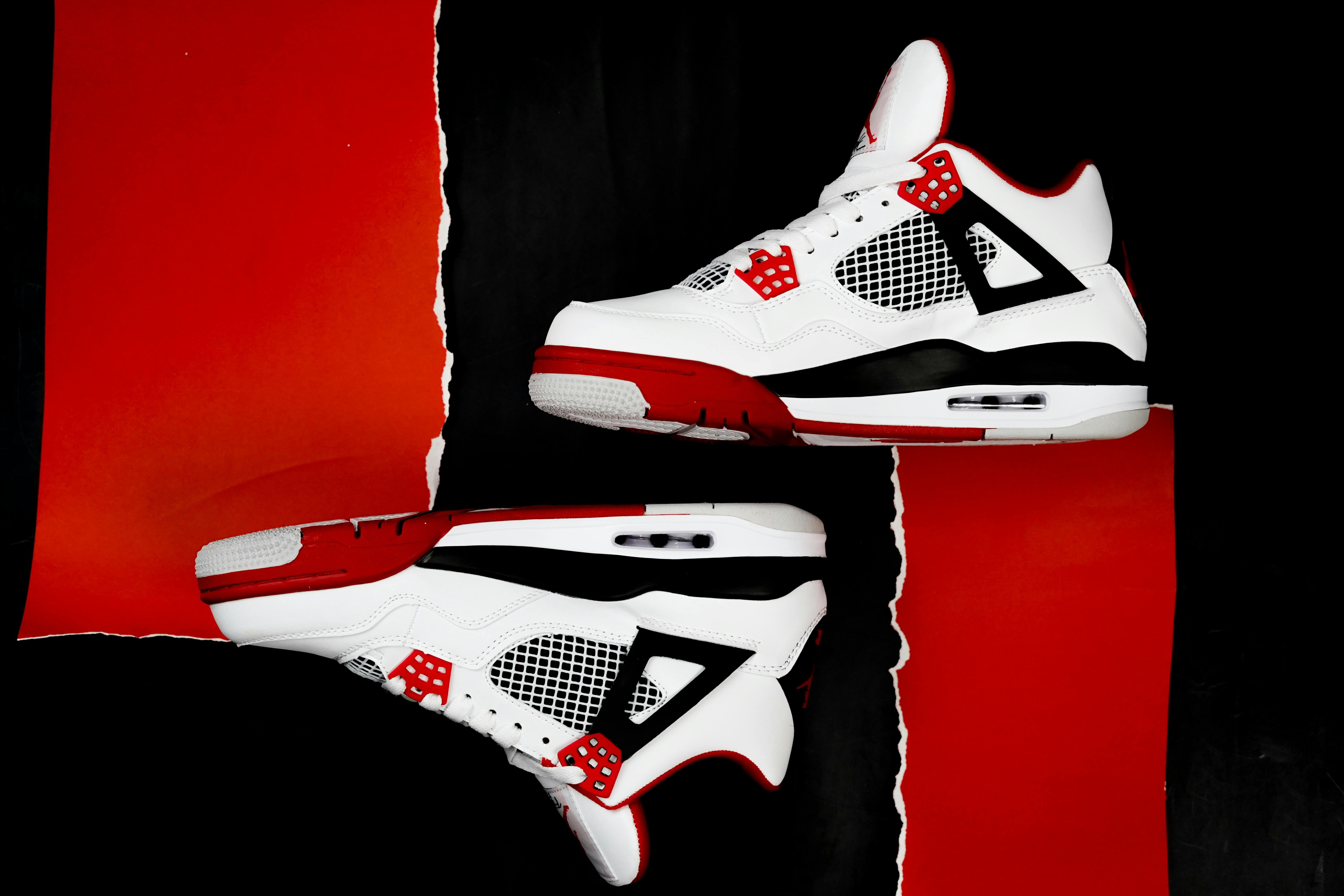 Air jordan 4 outlet fire red on feet