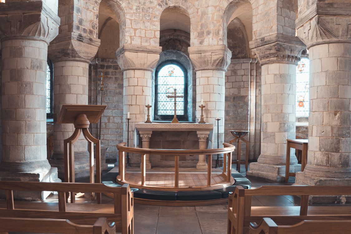 Altar At The Tower Of London Chapel Free Stock Photo altar-at-the-tower-of-london-chapel-free-stock-photo