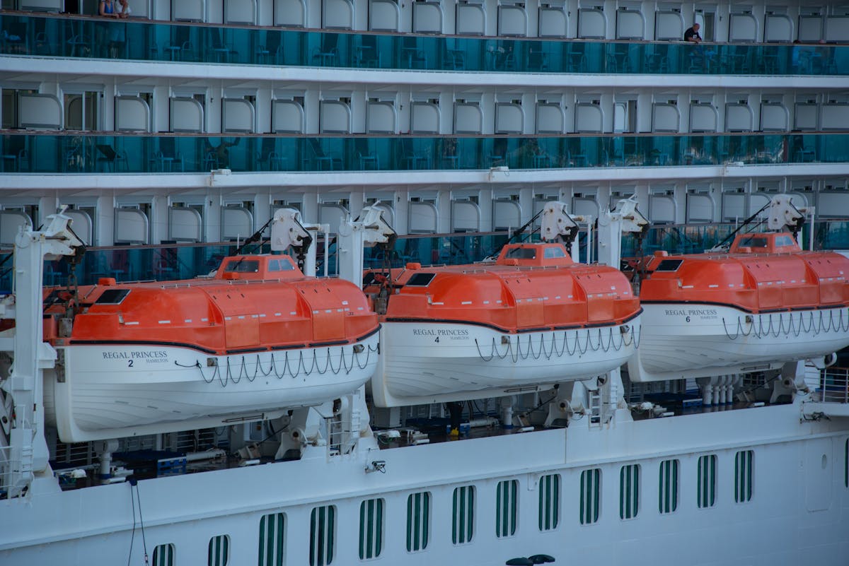 Lifeboat Photos, Download The BEST Free Lifeboat Stock Photos & HD Images