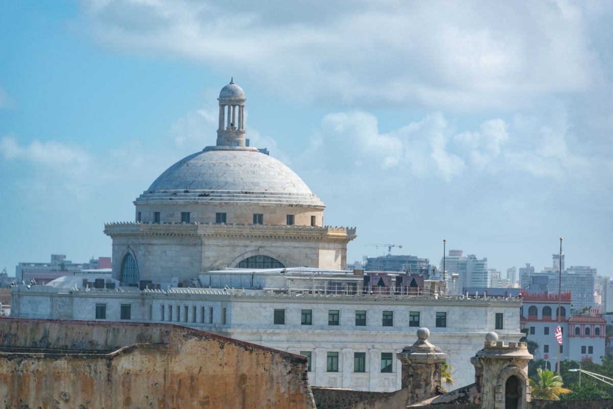 Symmetrical View of the Garita del Diablo, Puerto Rico · Free Stock Photo