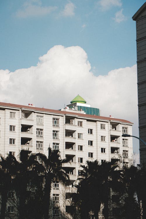 Základová fotografie zdarma na téma balkony, exteriér budovy, fasáda