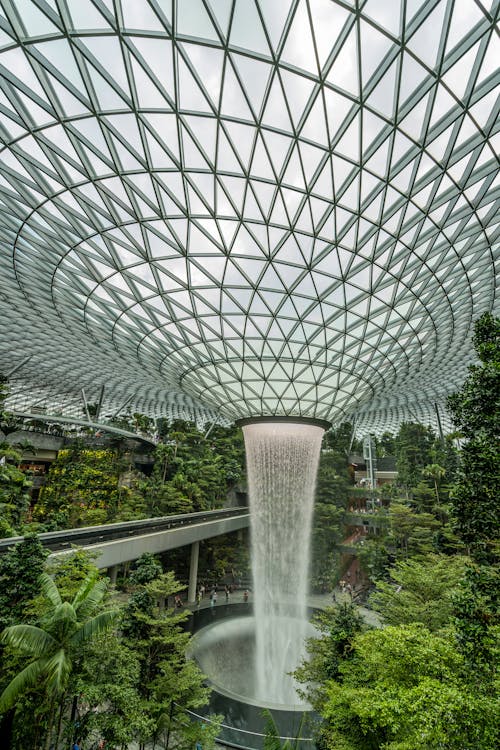 Gratis Immagine gratuita di aeroporto di singapore changi, architettura moderna, fontana Foto a disposizione