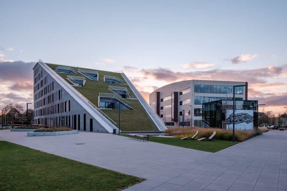 Hasselt'te modern kampüs mimarisi