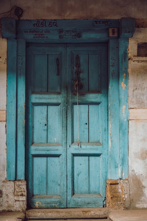 Základová fotografie zdarma na téma dřevěný, dveře, exteriér budovy