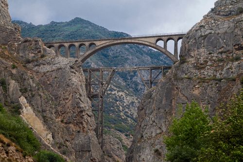Free Scenic view of Veresk Bridge amidst mountains in Sari, Iran, showcasing architectural beauty. Stock Photo