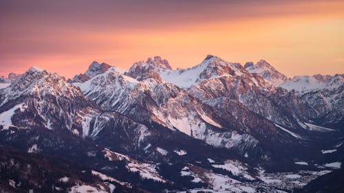 Fotobanka s bezplatnými fotkami na tému chladný, hory, krajina