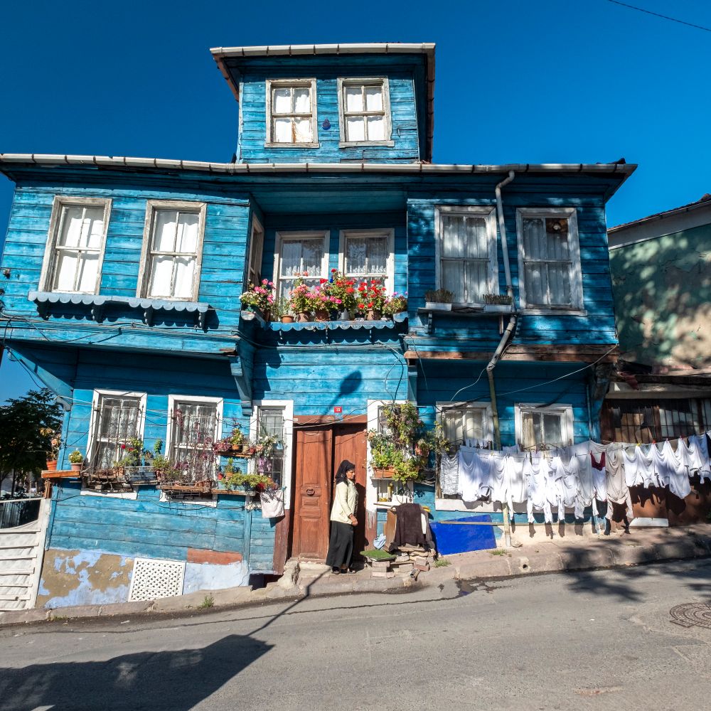House Painting in Clapham Junction — quality trade paint going on in two coats