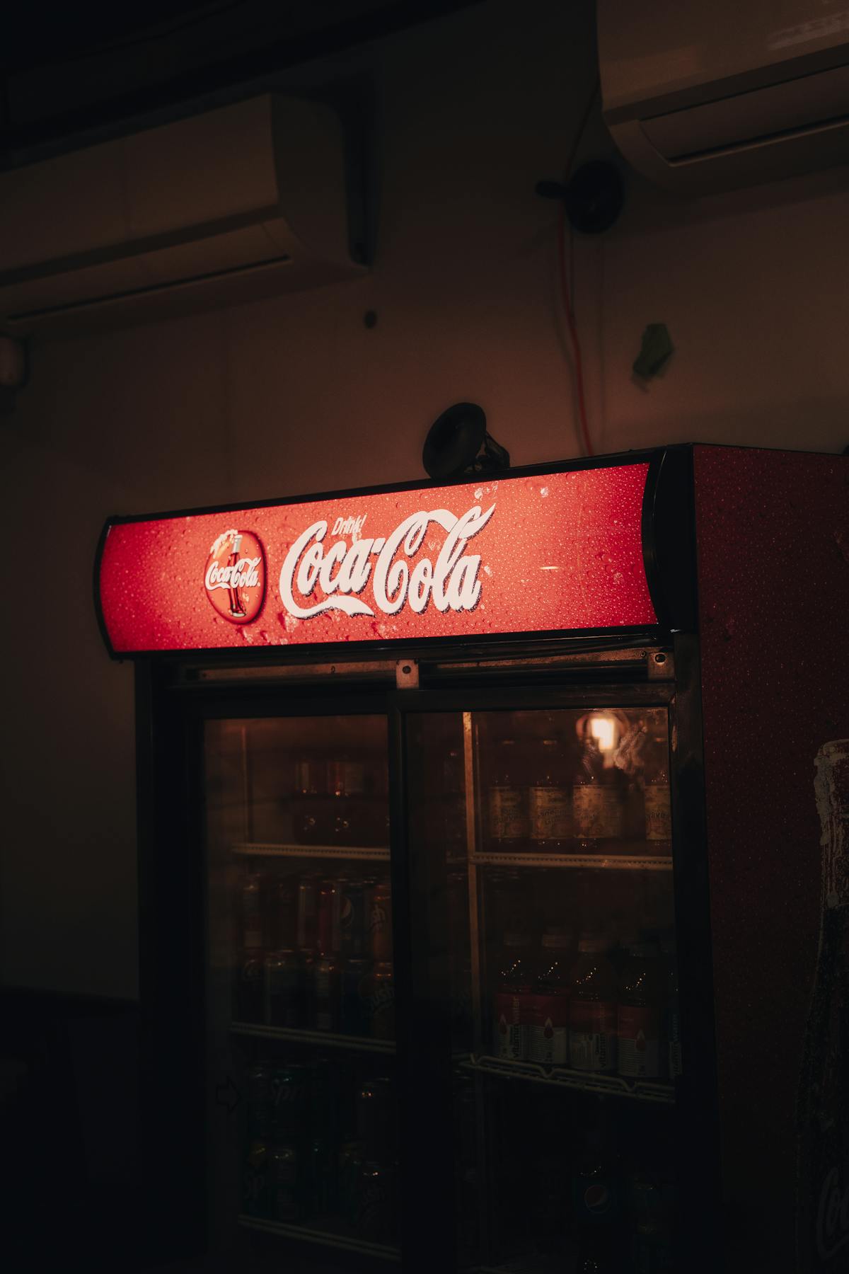 Red and White Coca-cola Vending Machine · Free Stock Photo