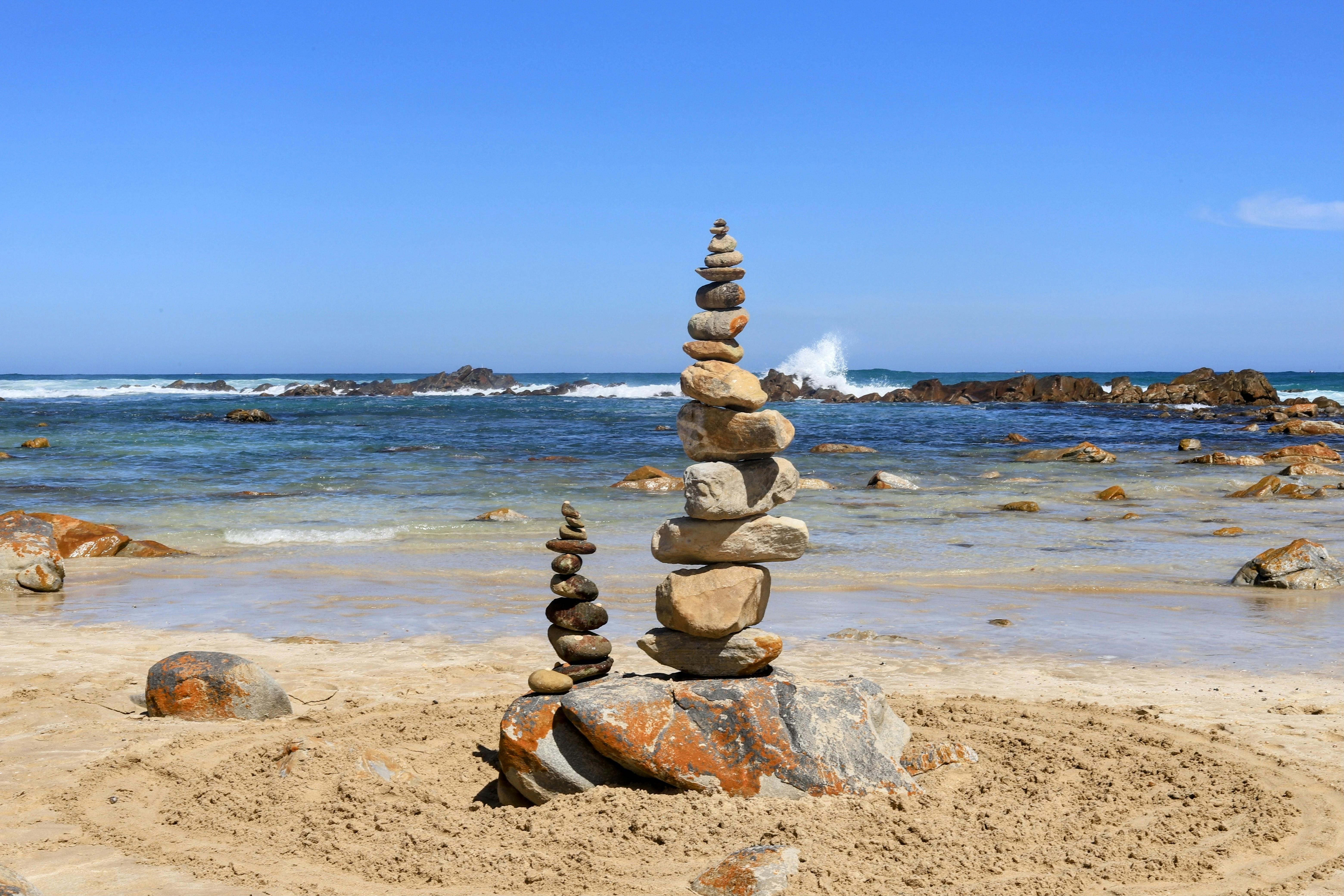 Тунис — это белоснежные пляжи средиземноморья с морем в летний период +28 °C. 