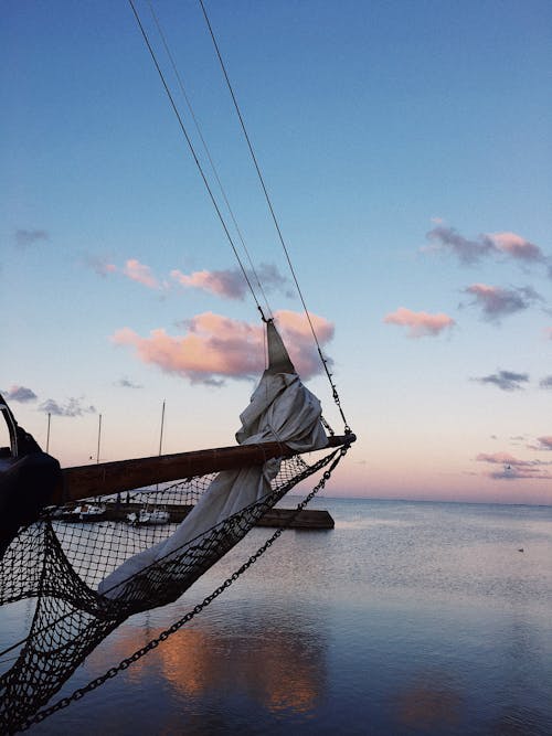 Foto profissional grátis de azul, balsa, barco