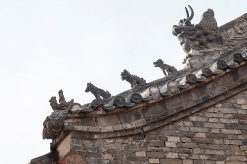 Sculptures on Roof