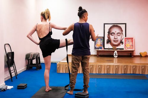 Gratis lagerfoto af 200 timers yogalæreruddannelse