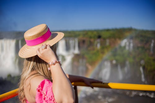 De rosa nas Cataratas do Iguaçu