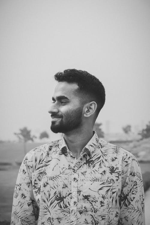 Free Grayscale Portrait of a Bearded Man  Stock Photo