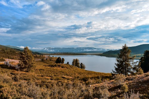grátis Vista Panorâmica Do Lago Foto profissional