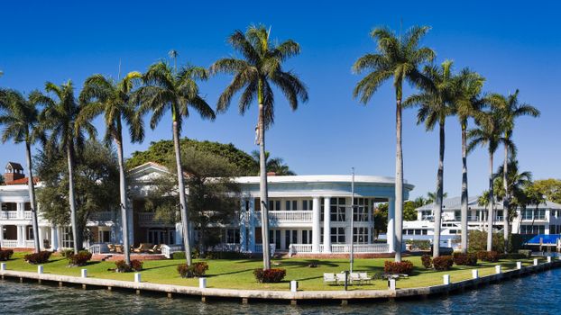 Unrivaled Stays: Luxury Vacation Rentals Florida