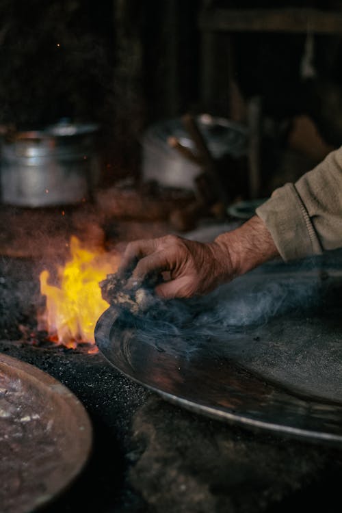 Gratis arkivbilde med brenne, flamme, hånd