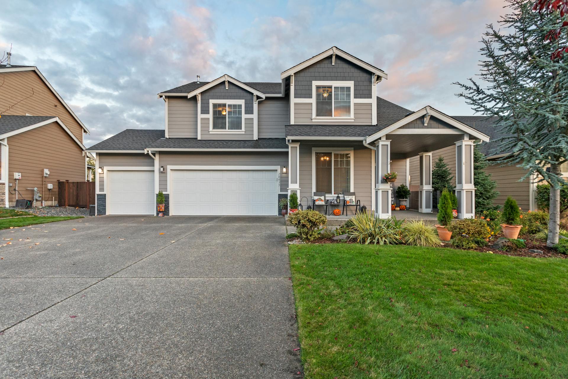 Free stock photo of architecture, door, driveway