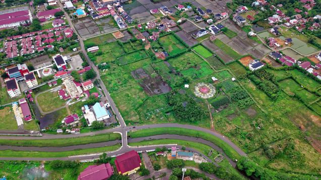 Master-planned residential community with integrated infrastructure