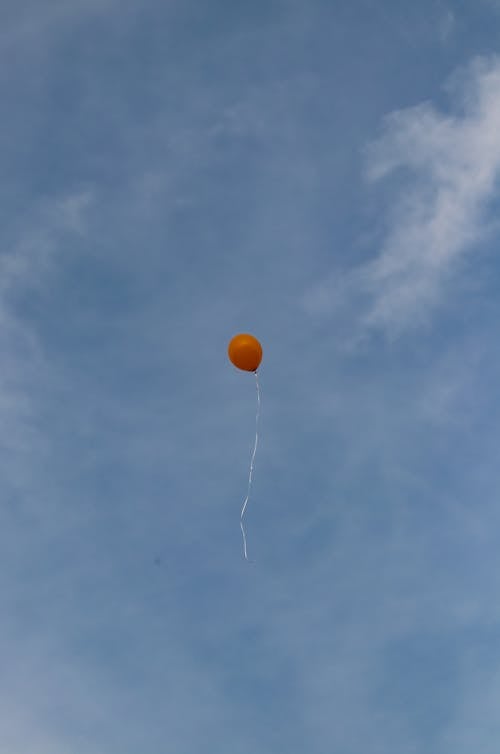 Kostnadsfri bild av ballong, blå himmel, flyta