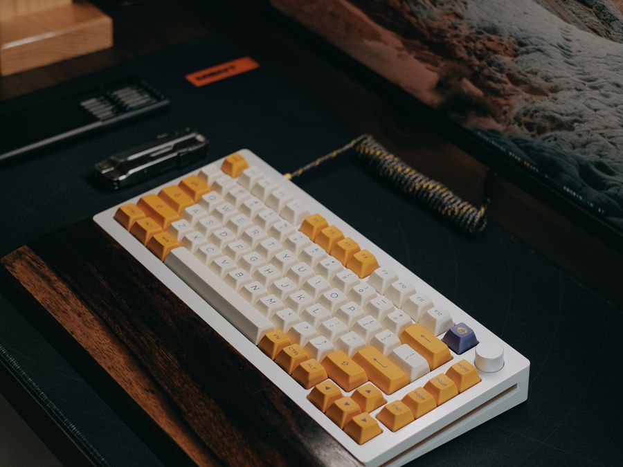 Teclado mecánico retro