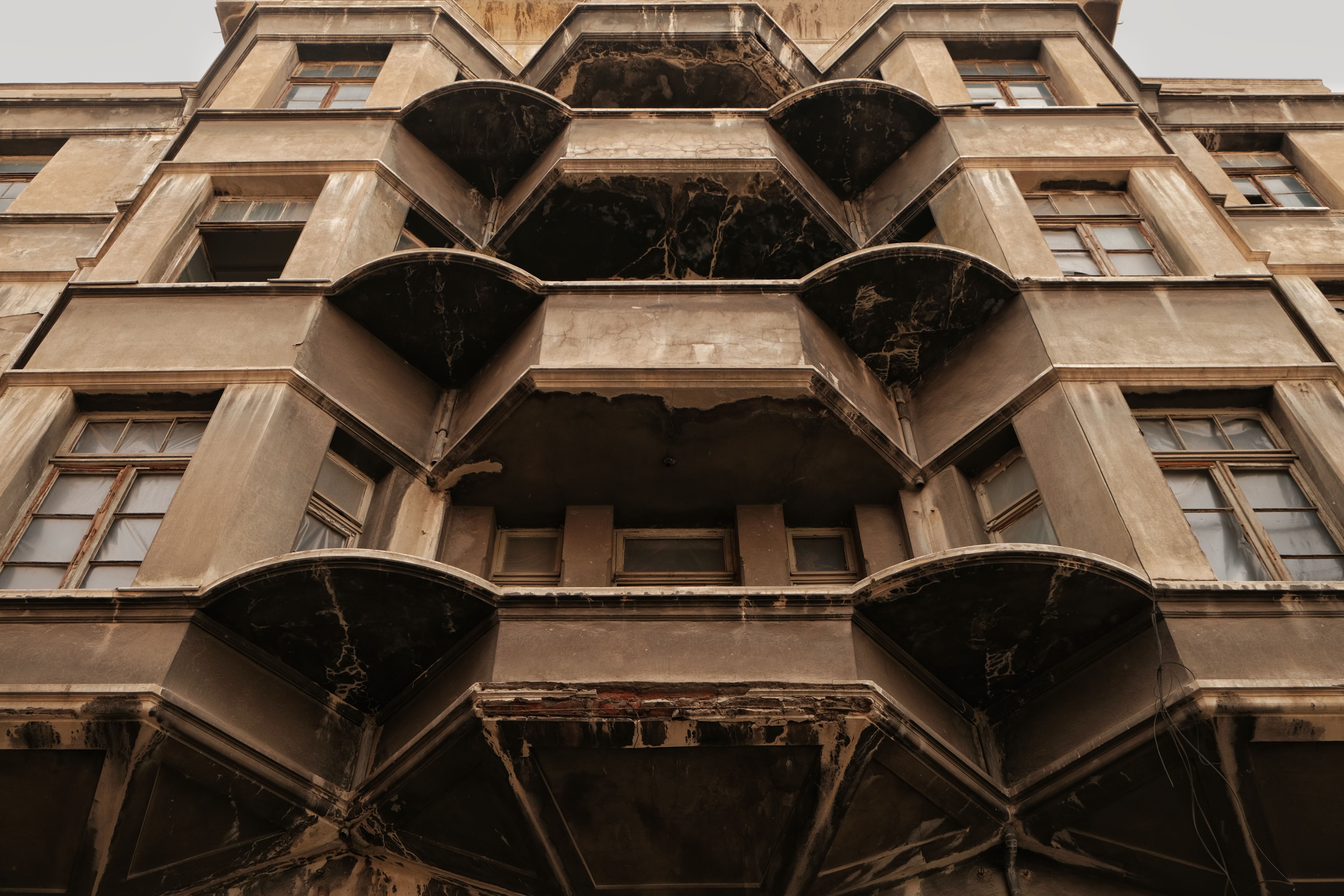 Low Angle Shot of Abandoned Building · Free Stock Photo