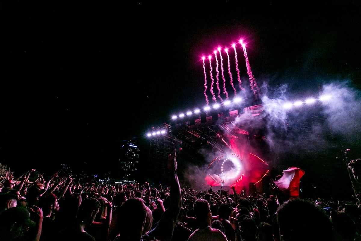 Festival mit Feuerwerk