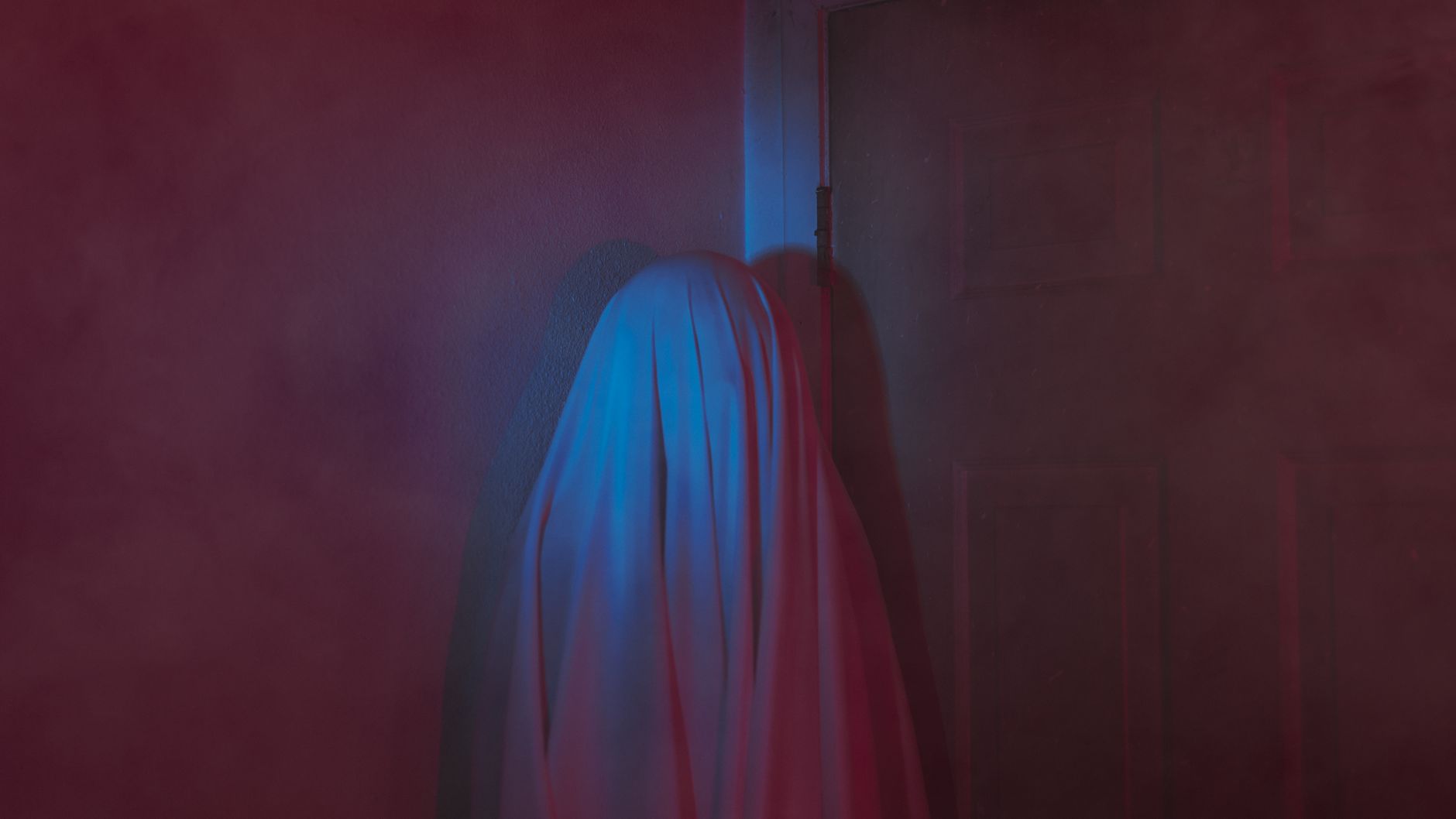 The Haunting in Nine Parts: A Gothic Masterpiece That Demands Your Full Attention