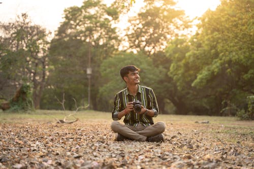 Gratis lagerfoto af bruger kamera, fotograf, freelancer