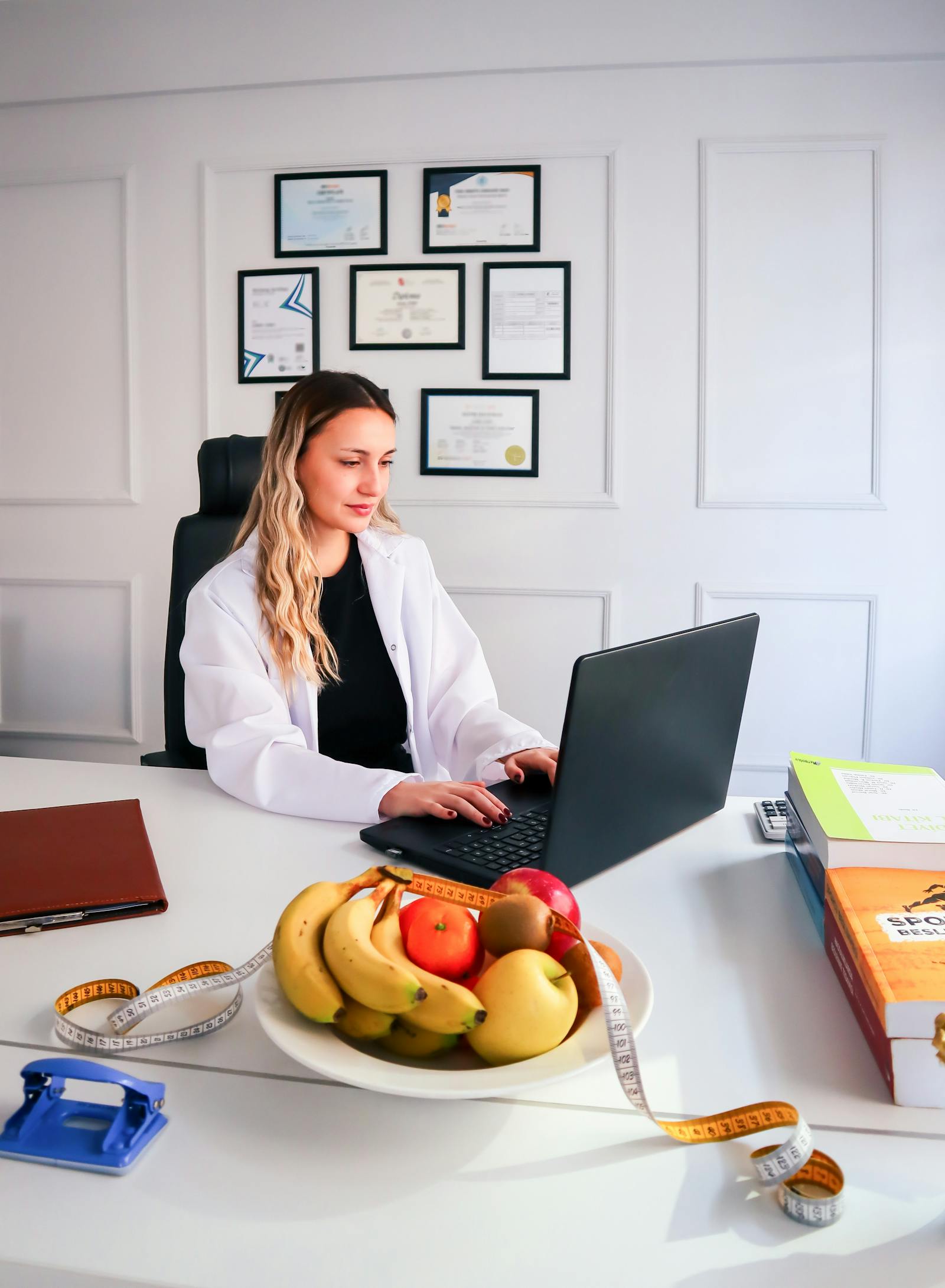 Fotografia de un médico nutricionista