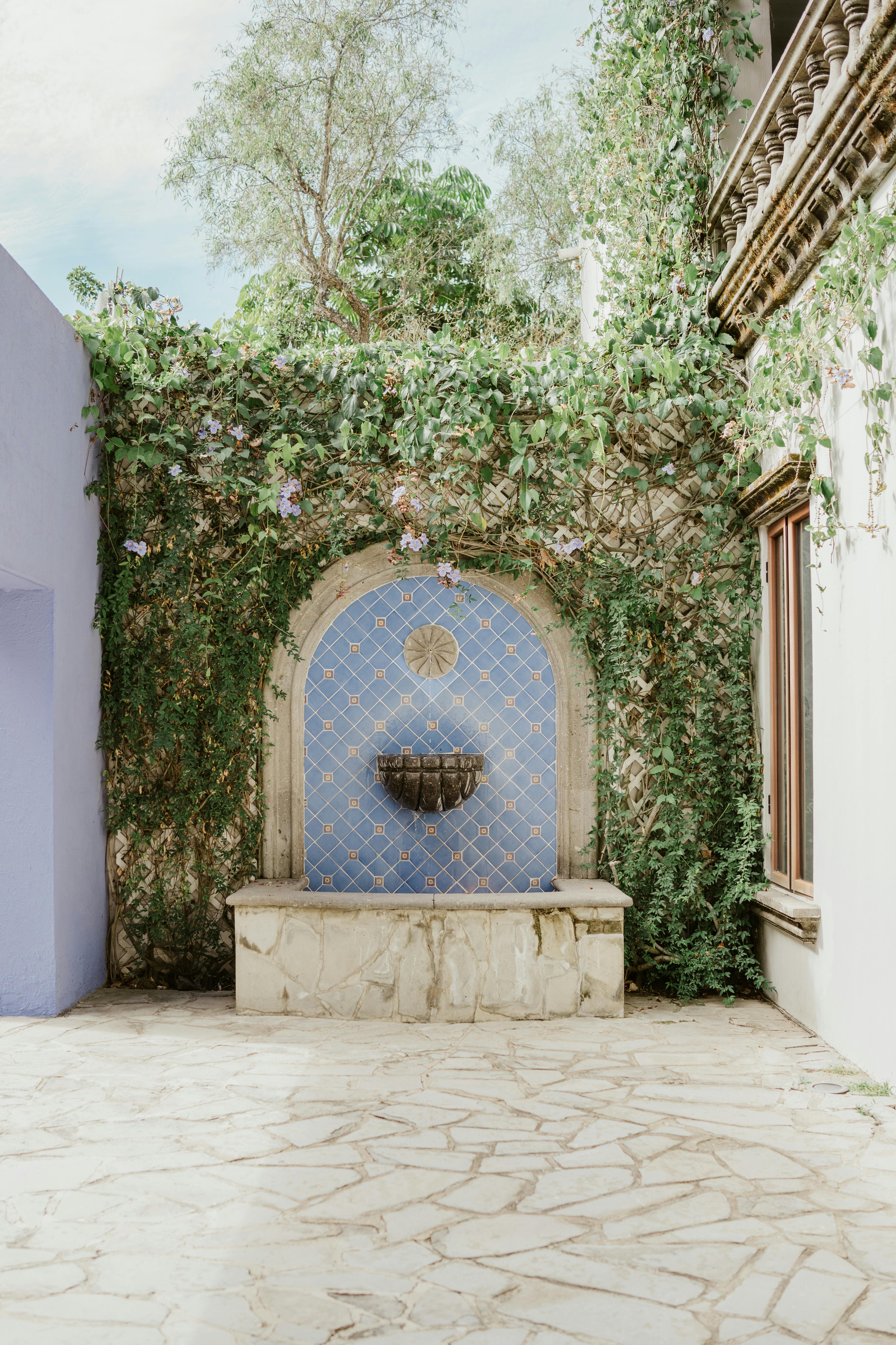 Urban Public Sink · Free Stock Photo