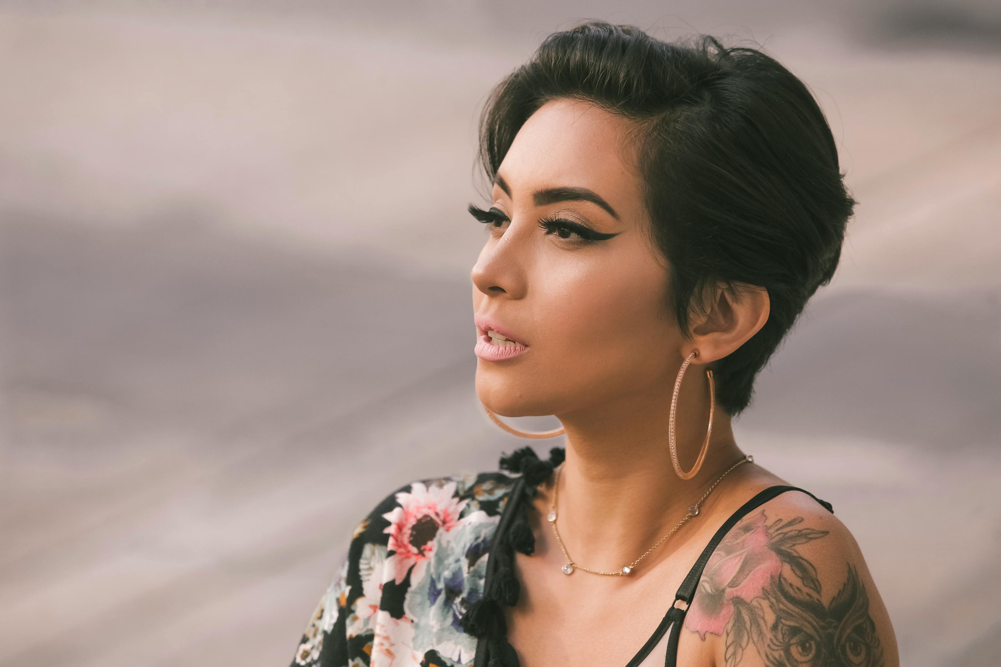 Free Beautiful Woman in Earrings Stock Photo