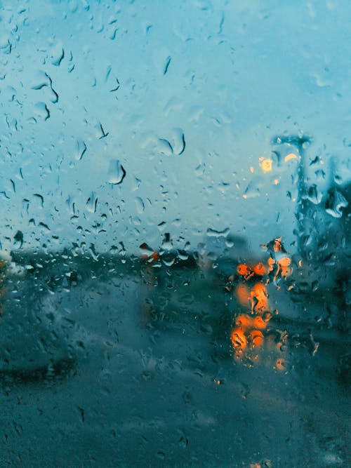Free Raindrops on Glass Stock Photo
