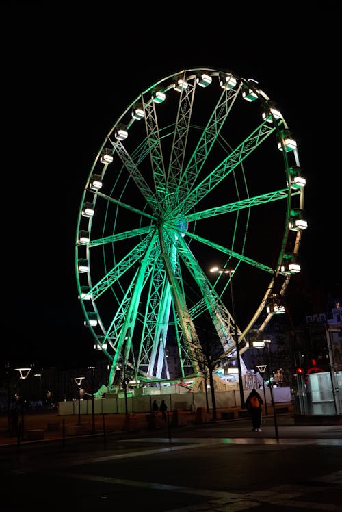 Foto profissional grátis de luz verde, noite, Parque de diversões
