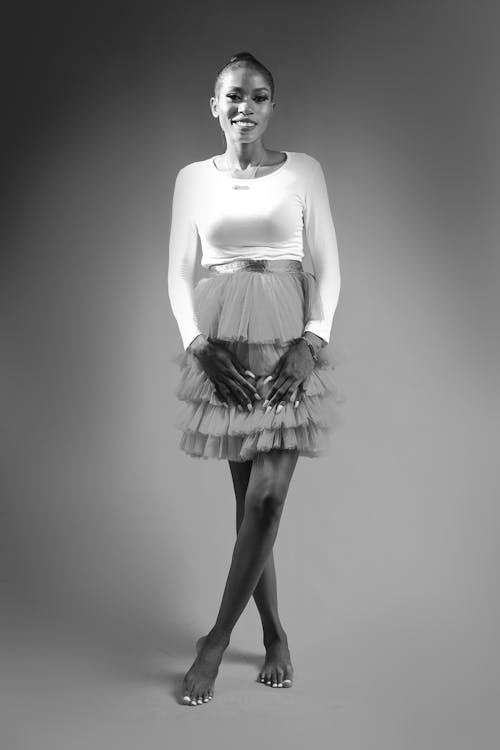 Foto d'estoc gratuïta de ballarina, blanc i negre, bonic