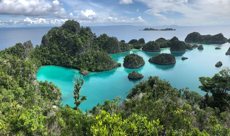 liburan ke Raja Ampat untuk backpacker