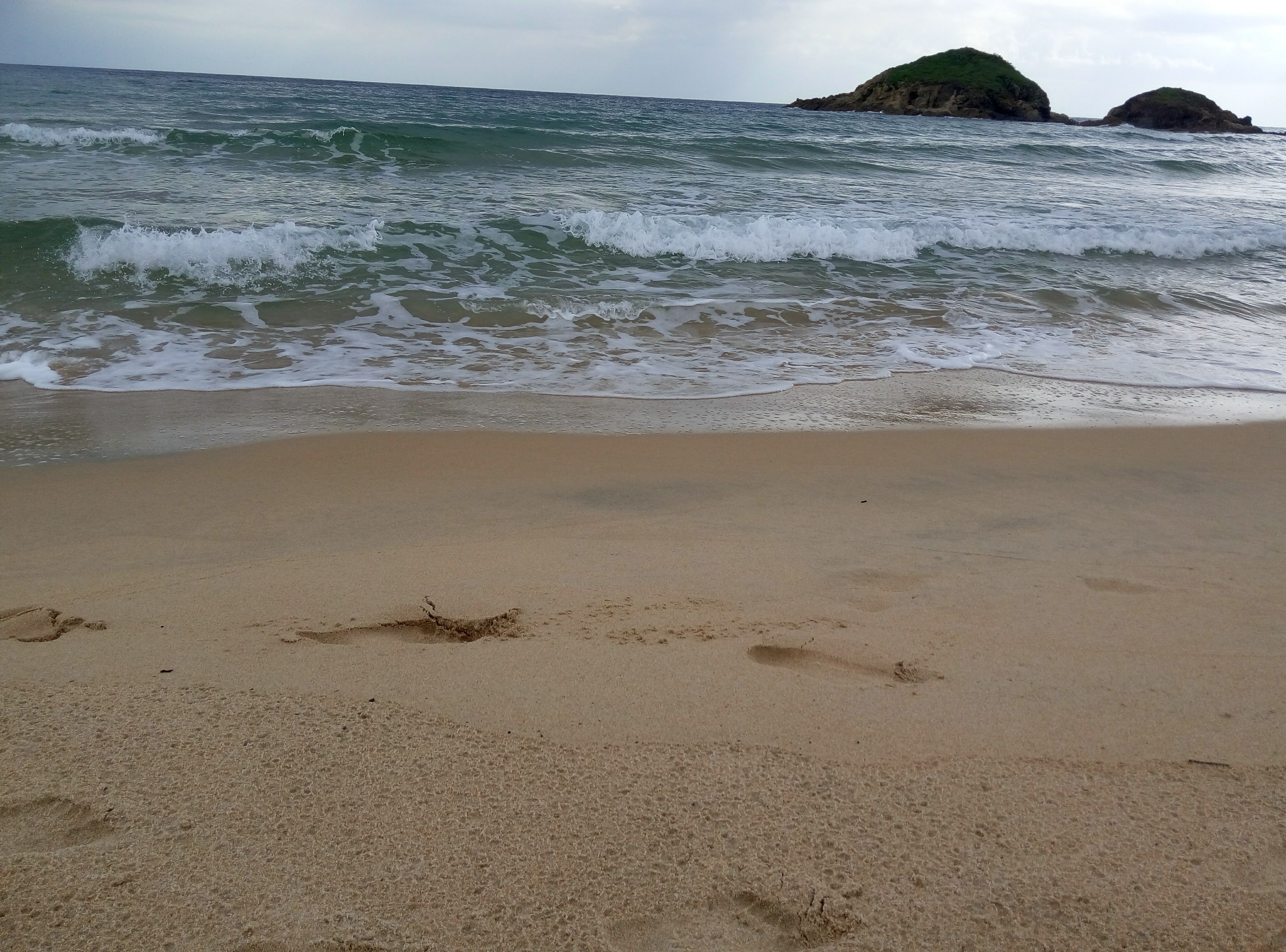 kostenloses-foto-zum-thema-sand-strand-wellen