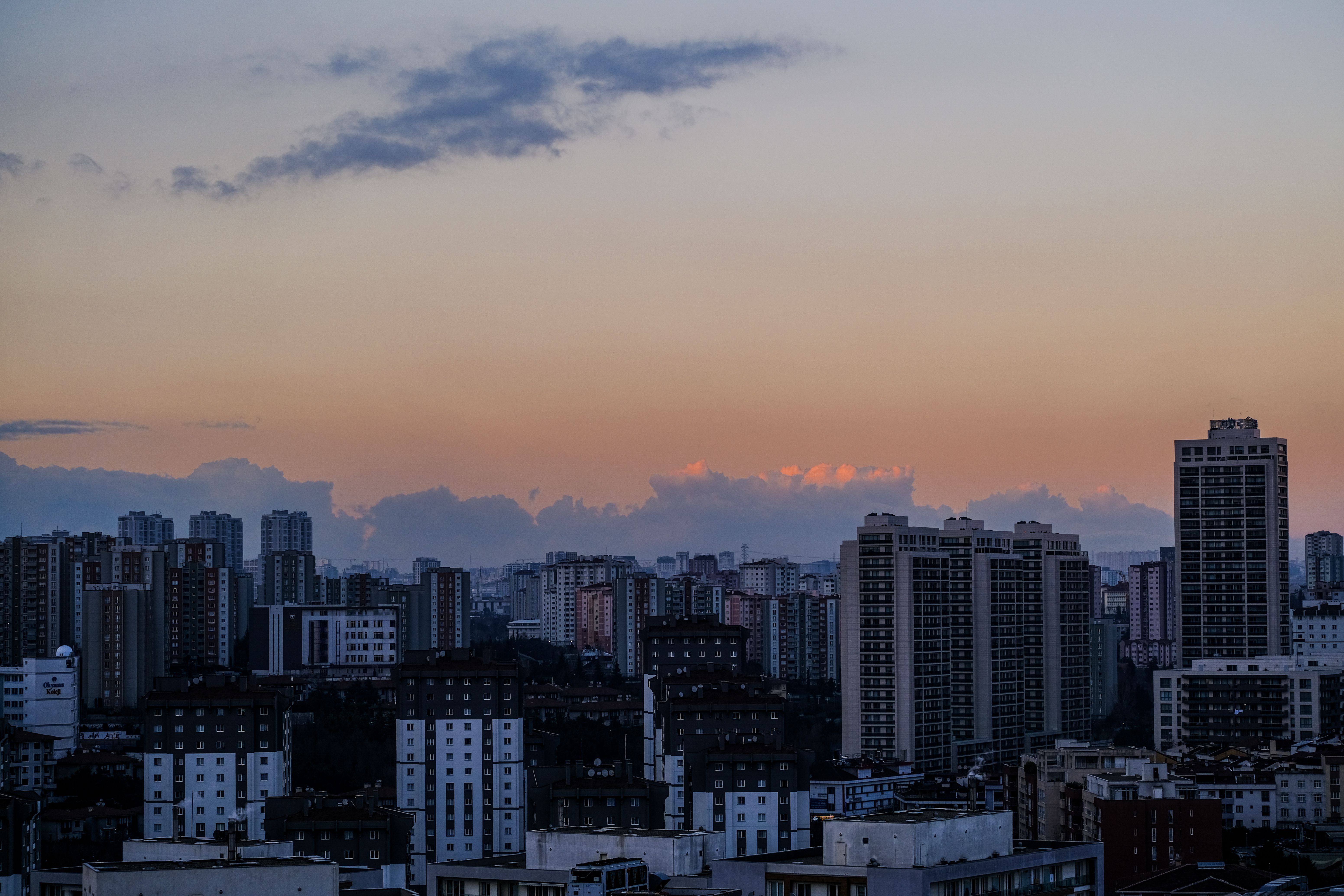 Sunset from a 45-story residential tower in San Diego - san diego rooftop apartments