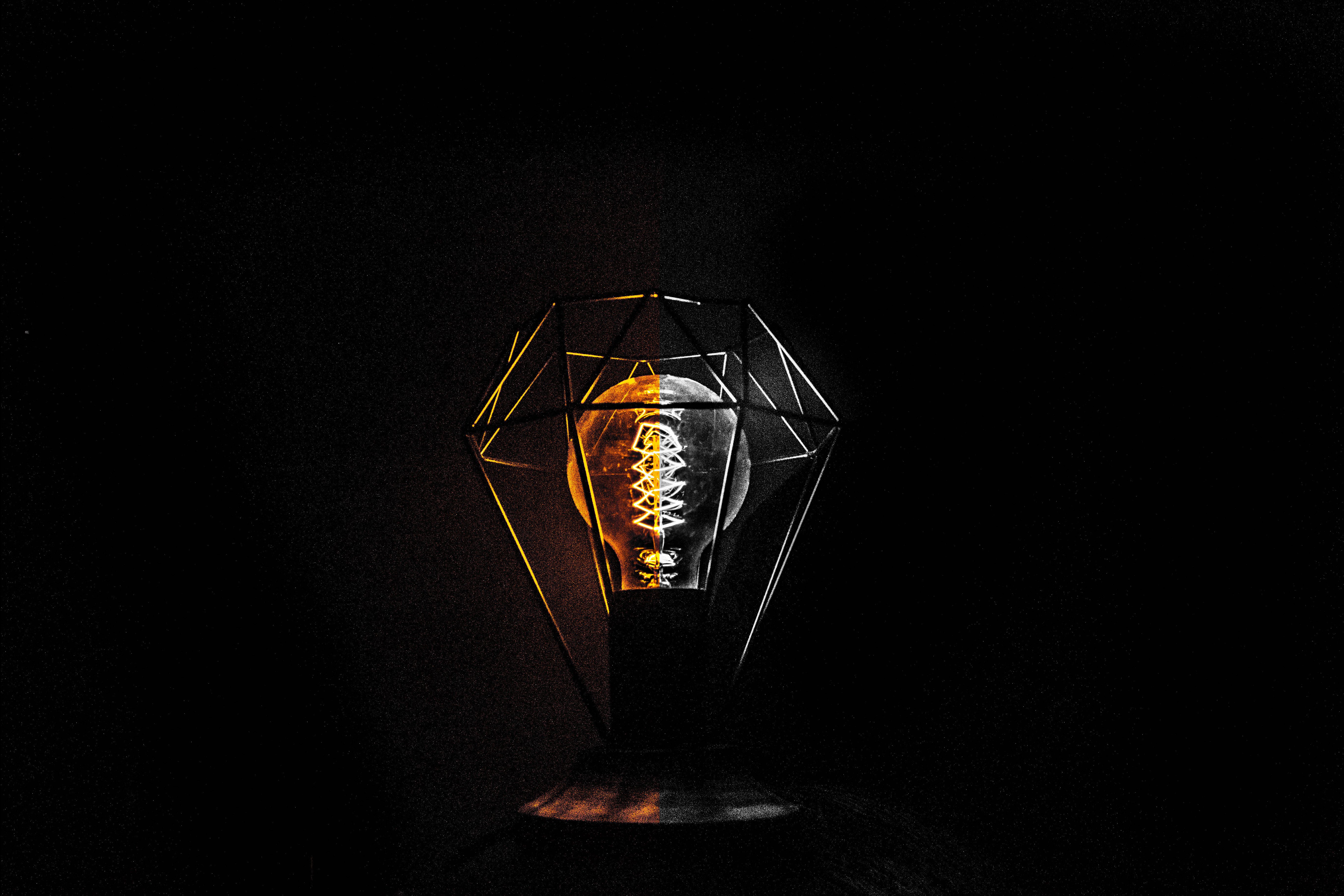 Kostenloses Foto Zum Thema Kontrast Produkt Schuss Schreibtischlampe