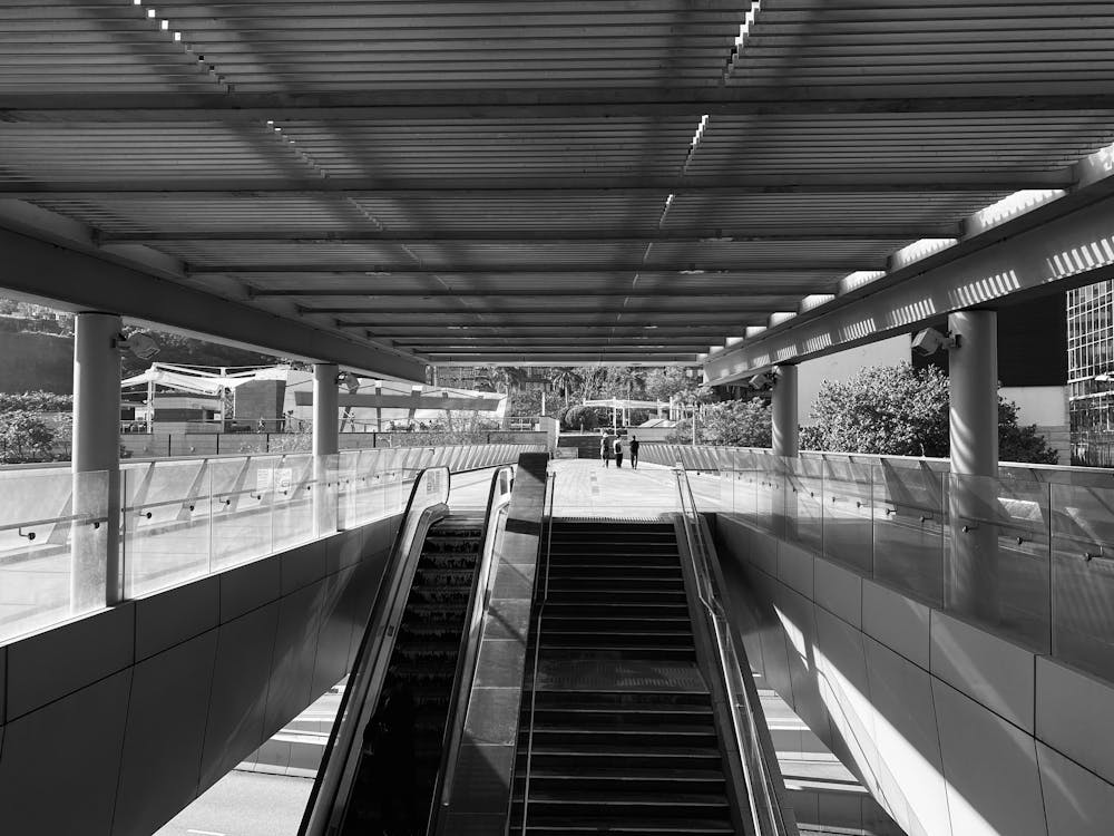 계단, 교통, 기차역의 무료 스톡 사진