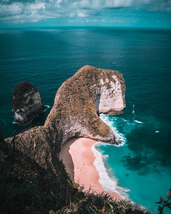 Foto Pemandangan Pulau