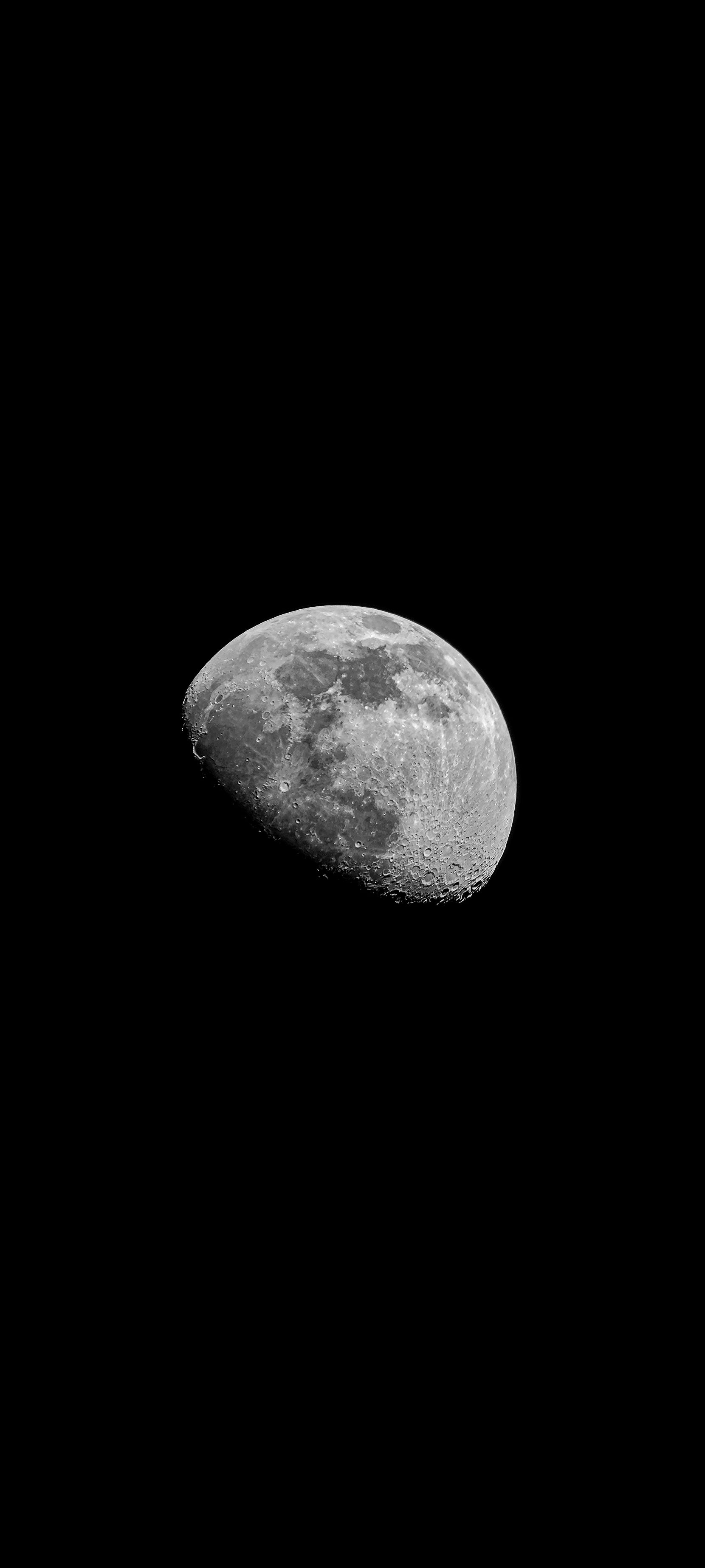 Moon on Night Sky · Free Stock Photo