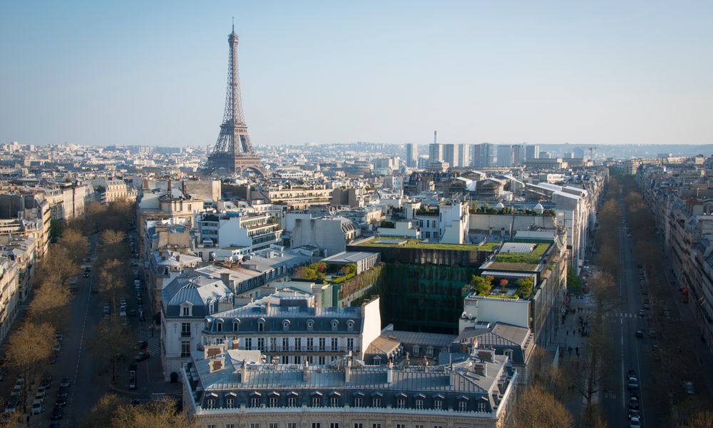 paris streets eiffel tower spring