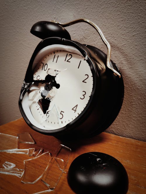 Free stock photo of alarm clock, angry, bad morning