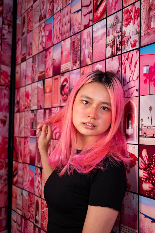 Foto profissional grátis de cabelo cor-de-rosa, cabelo tingido, cenários