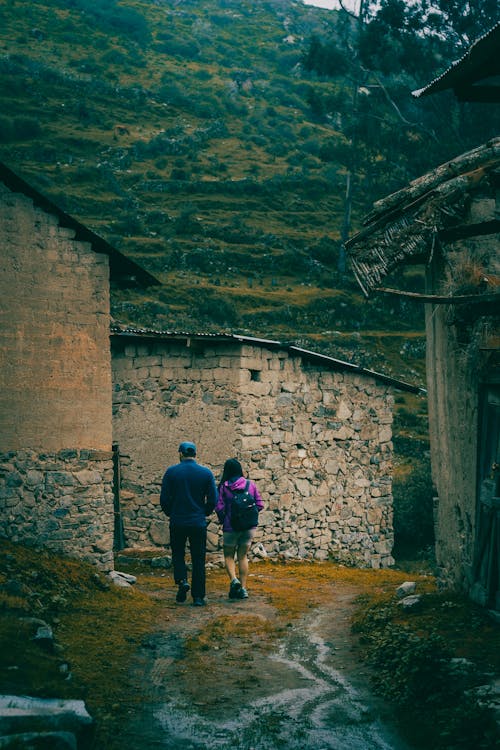 Δωρεάν στοκ φωτογραφιών με trekking, βουνά, κατακόρυφη λήψη