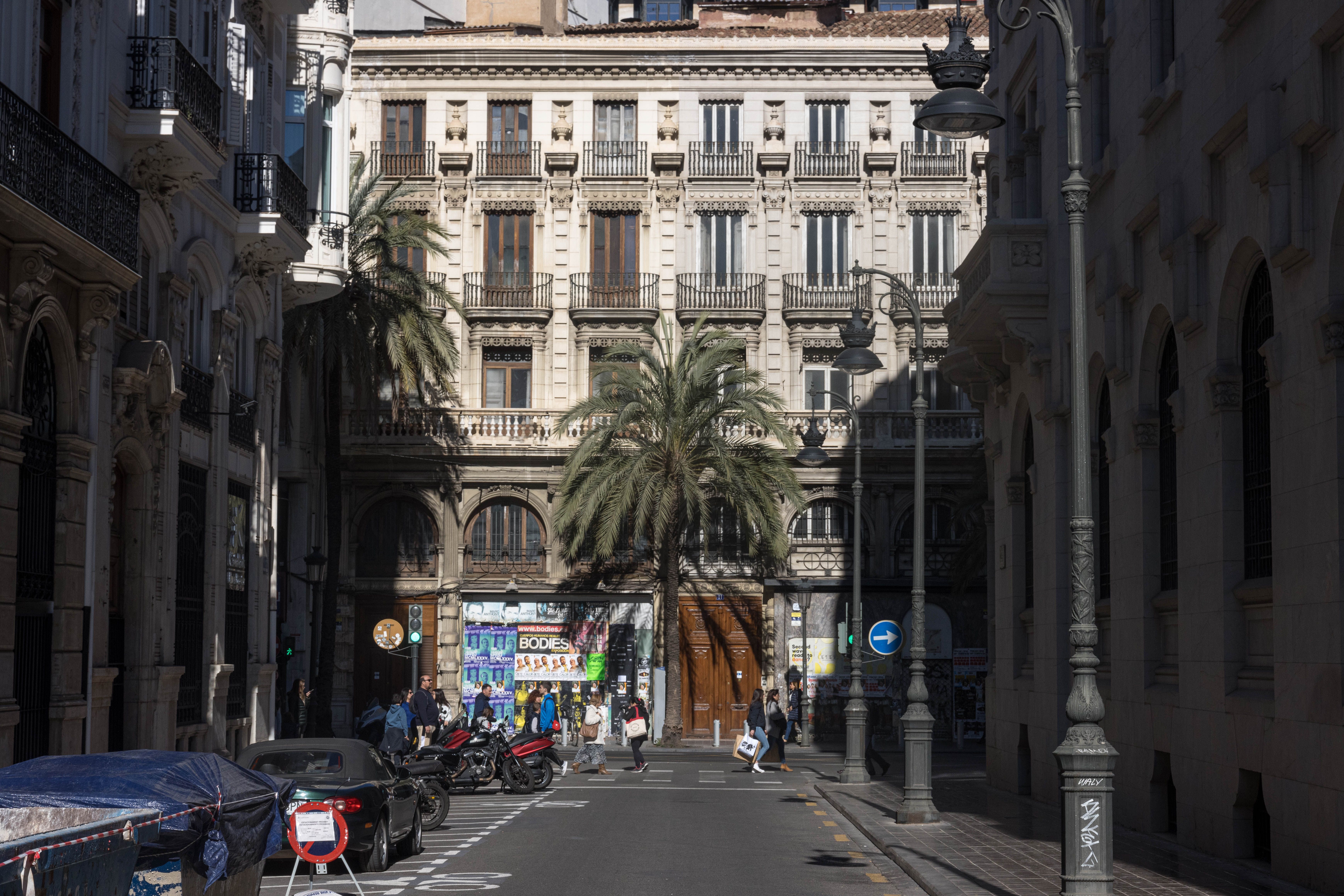 Seamless Car Rental Valencia City Center: Explore with Ease